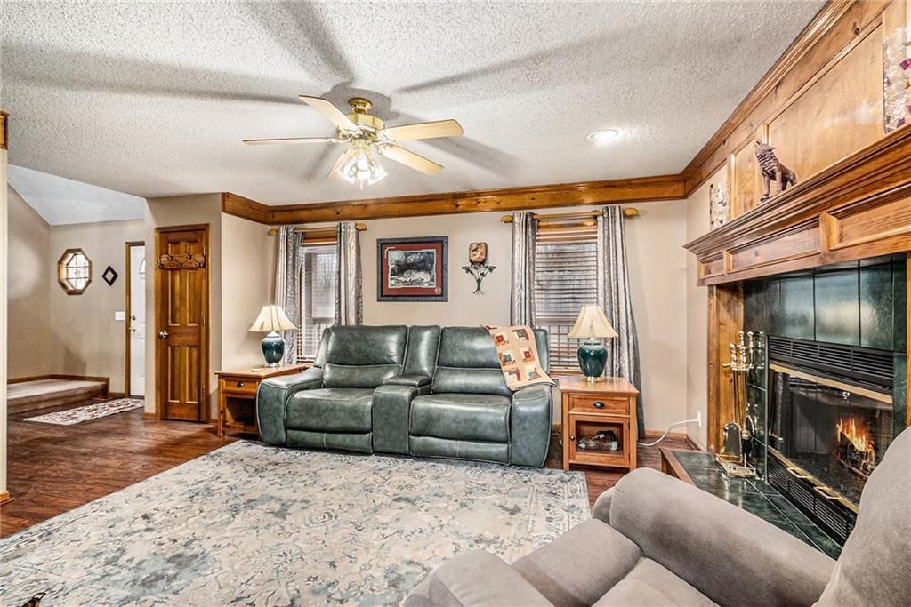 4623 Whispering Oaks Lane — photo 14