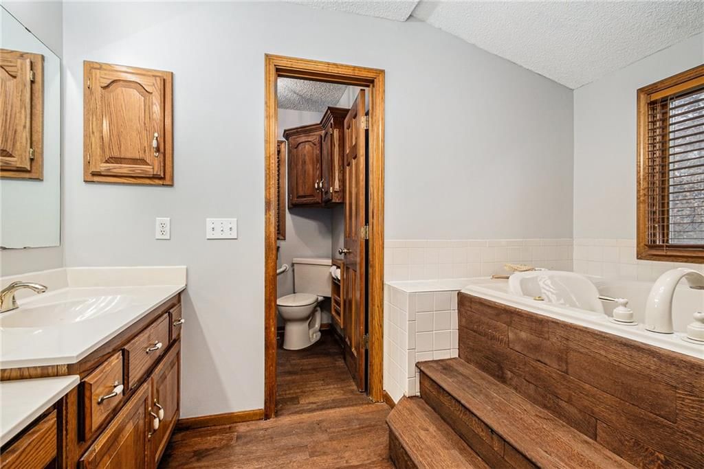 4623 Whispering Oaks Lane — photo 23