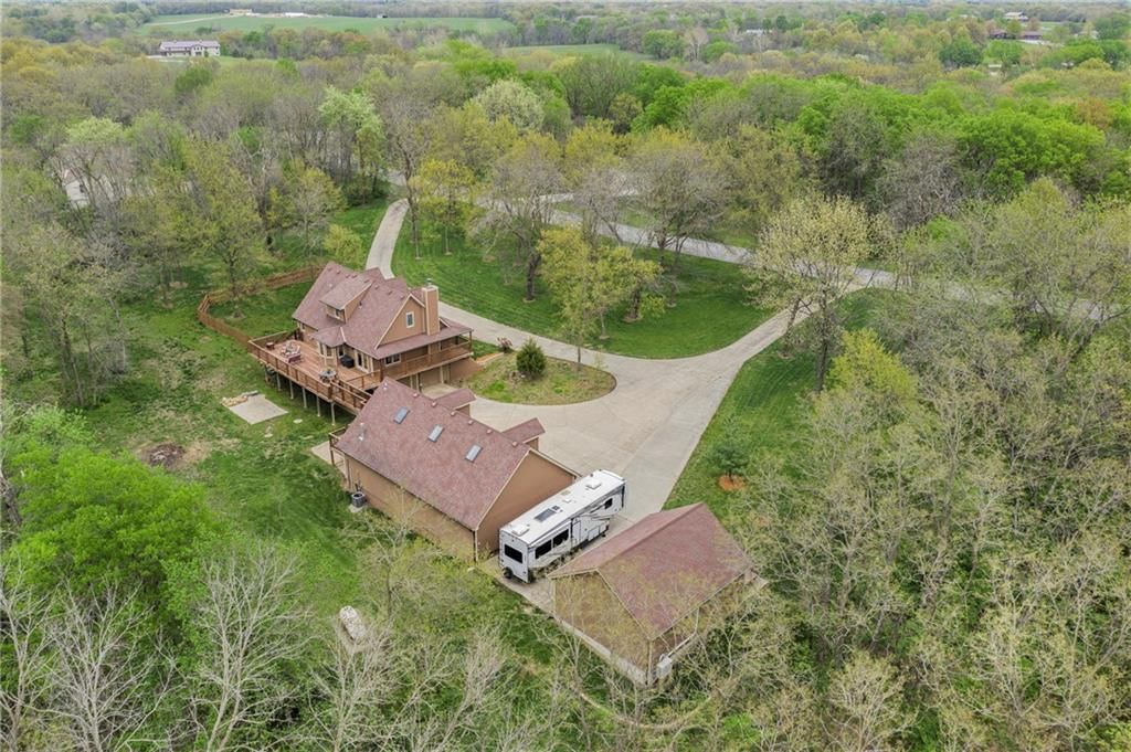 4623 Whispering Oaks Lane — photo 4