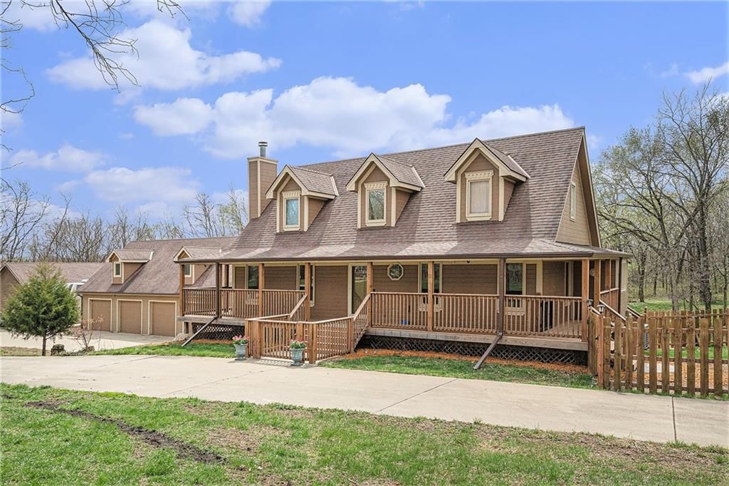 4623 Whispering Oaks Lane — photo 10