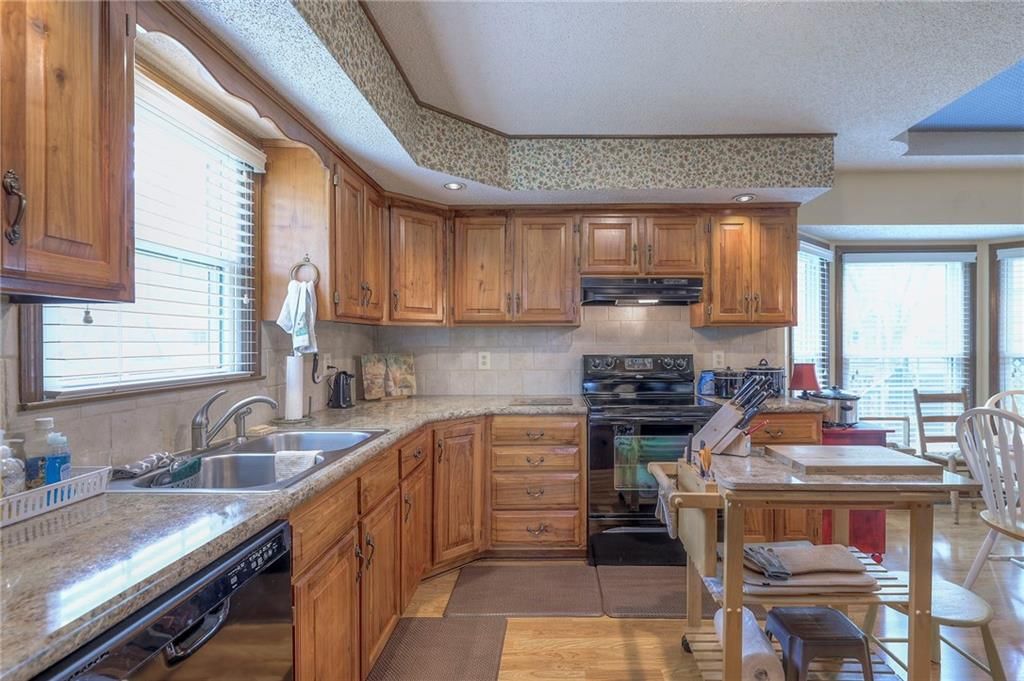 704 Sivley Street — photo 23