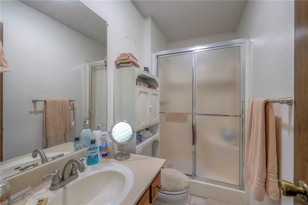 704 Sivley Street — photo 31