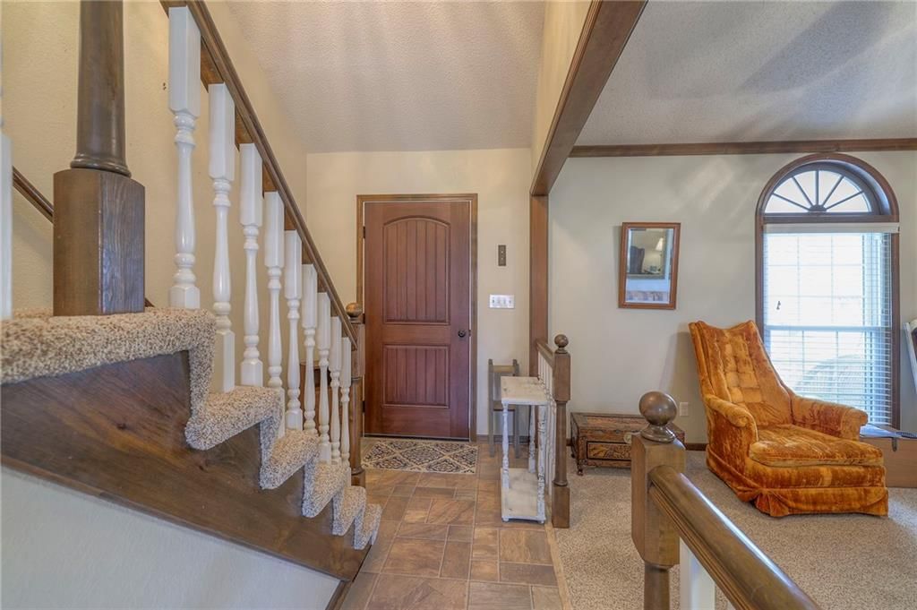 704 Sivley Street — photo 6