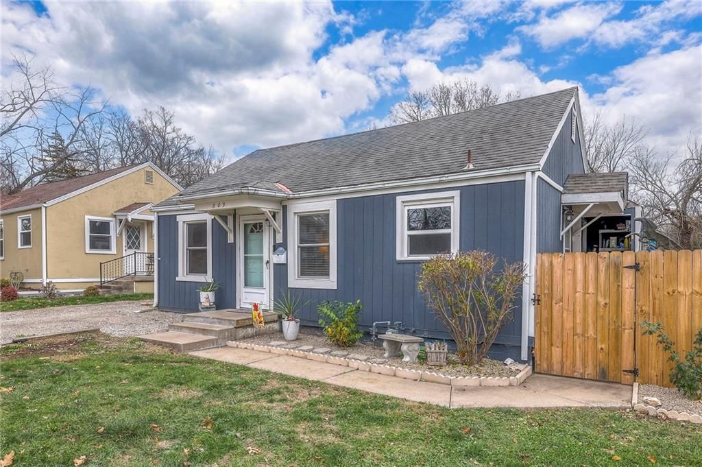 809 E Walnut Street — photo 3