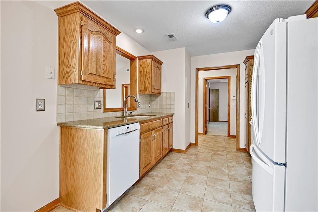 2903 Prairie View Drive — photo 11