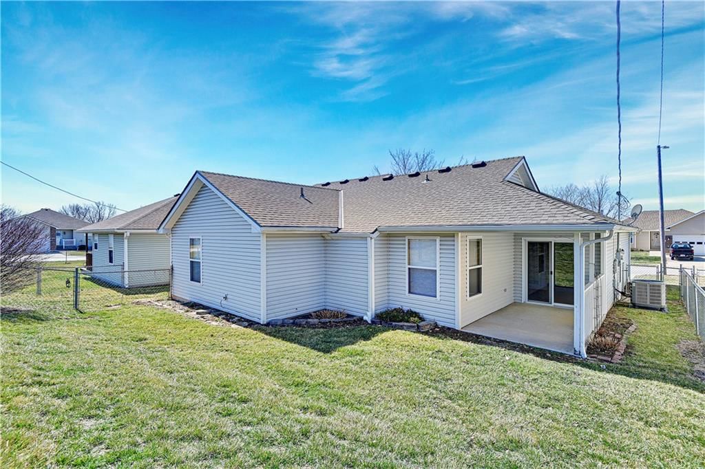2903 Prairie View Drive — photo 24