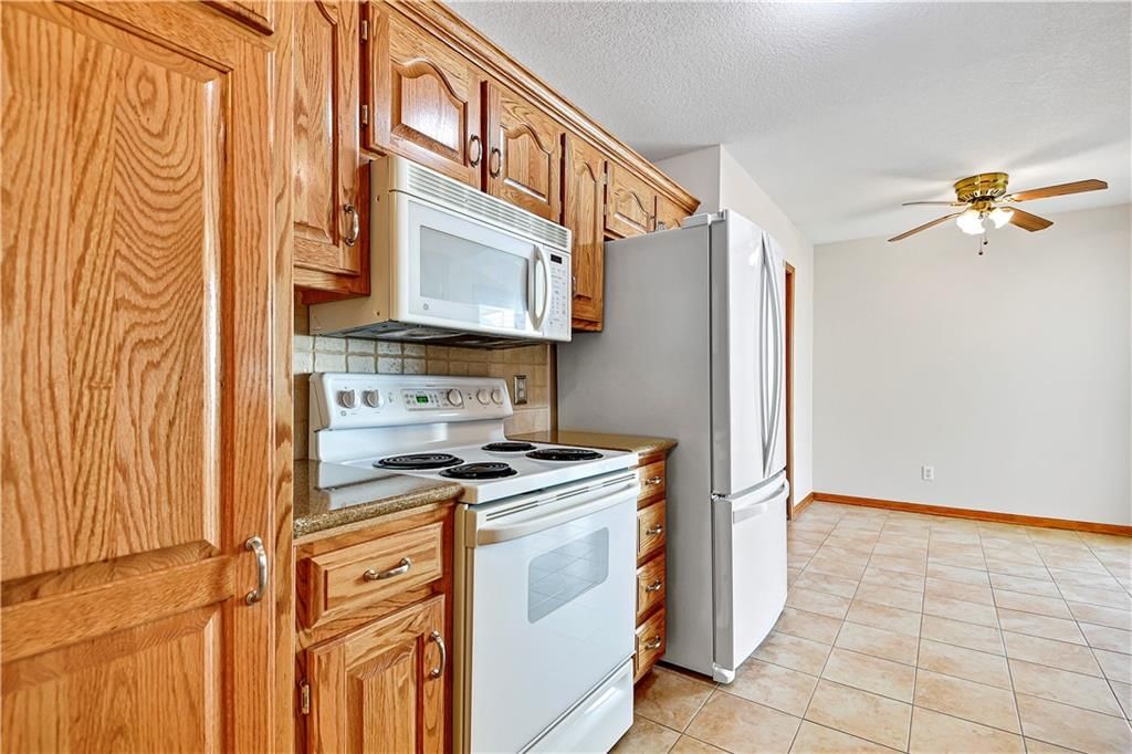2903 Prairie View Drive — photo 9