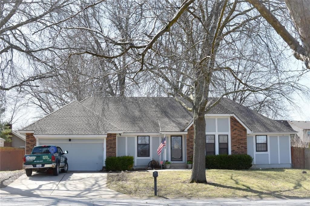 408 NW Manor Drive — photo 11
