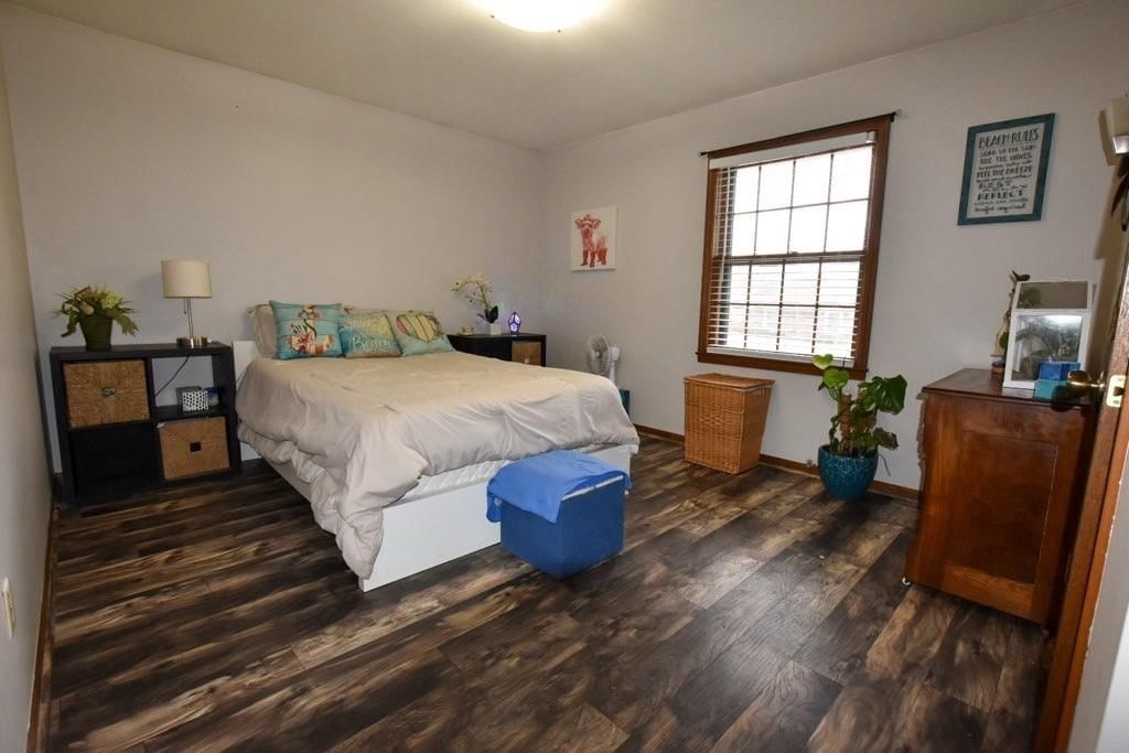 408 NW Manor Drive — photo 13