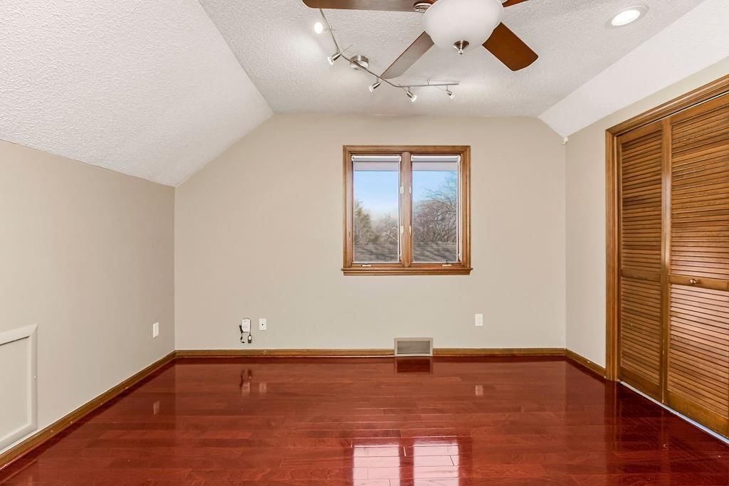 11604 Grant Drive — photo 12