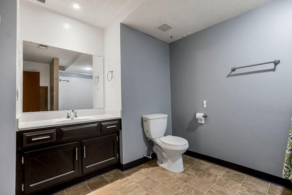 11604 Grant Drive — photo 17