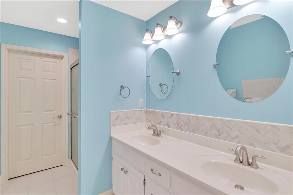 4122 SW Minnesota Drive — photo 5
