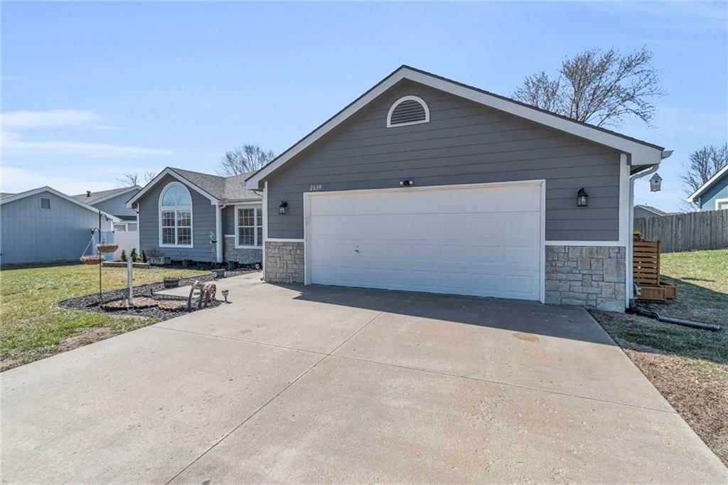2639 Stratton Drive — photo 2