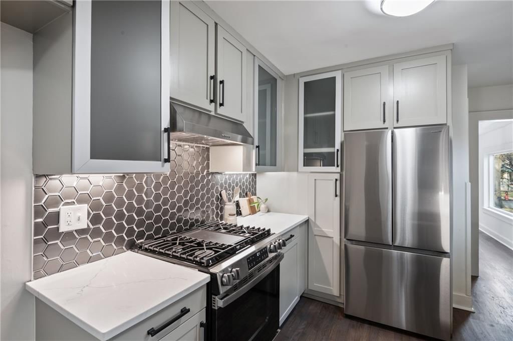 5707 Charlotte Street — photo 14