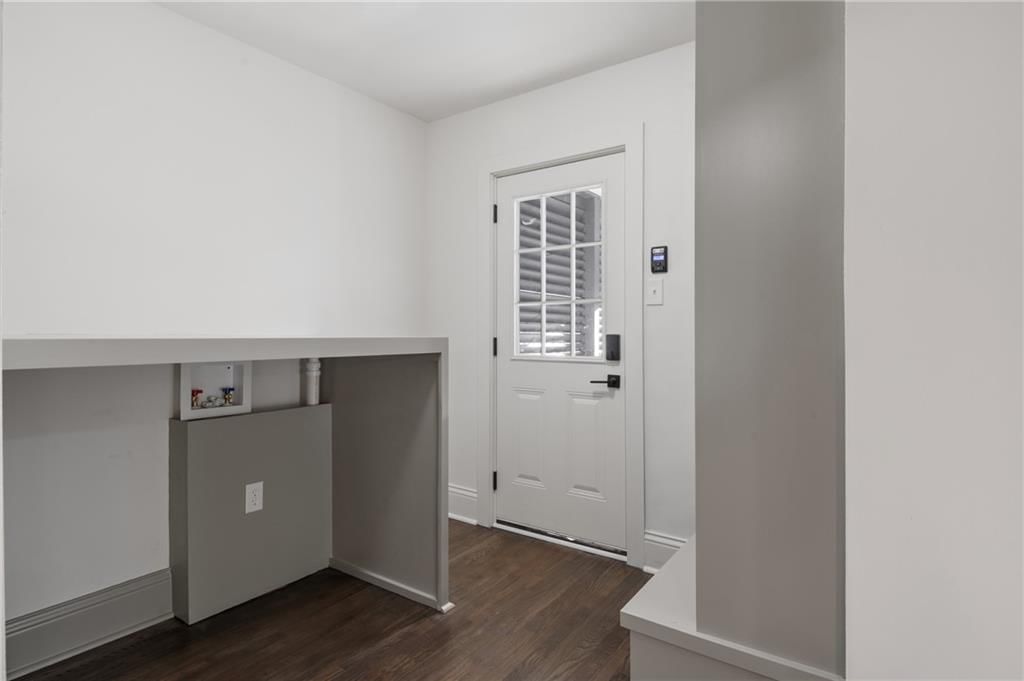 5707 Charlotte Street — photo 18