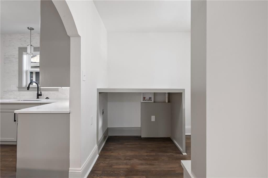 5707 Charlotte Street — photo 19