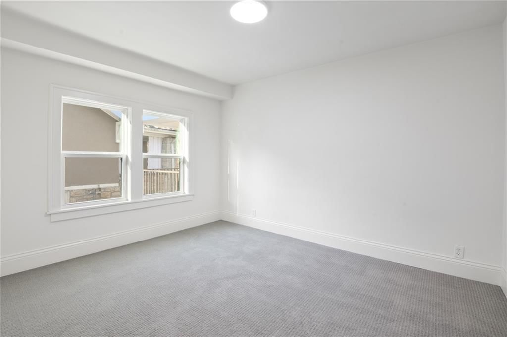 5707 Charlotte Street — photo 22