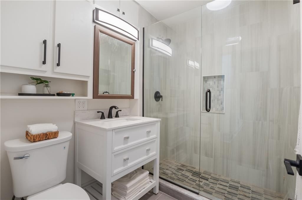 5707 Charlotte Street — photo 23