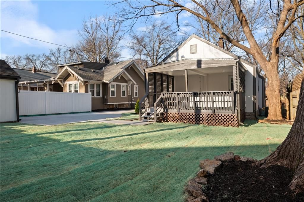 5707 Charlotte Street — photo 26