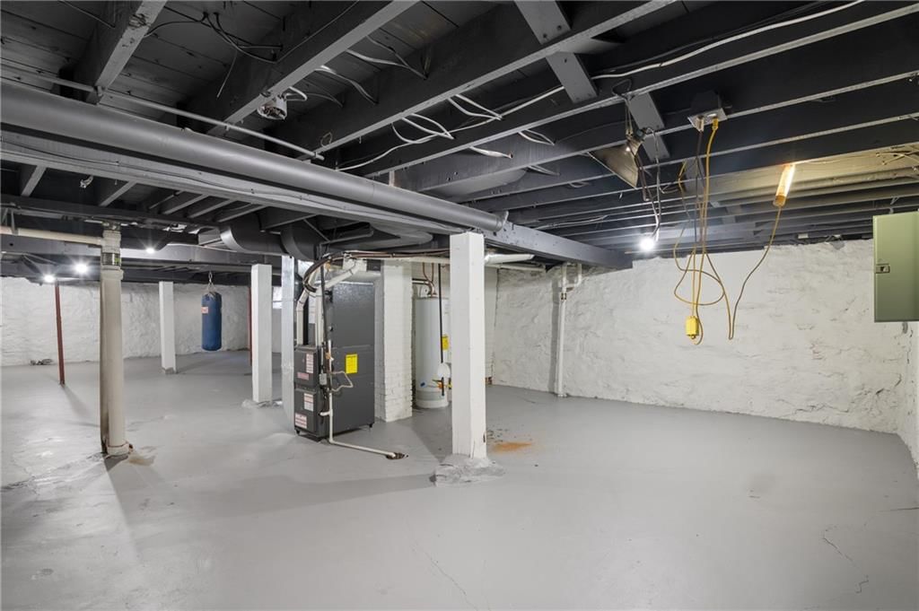 5707 Charlotte Street — photo 33