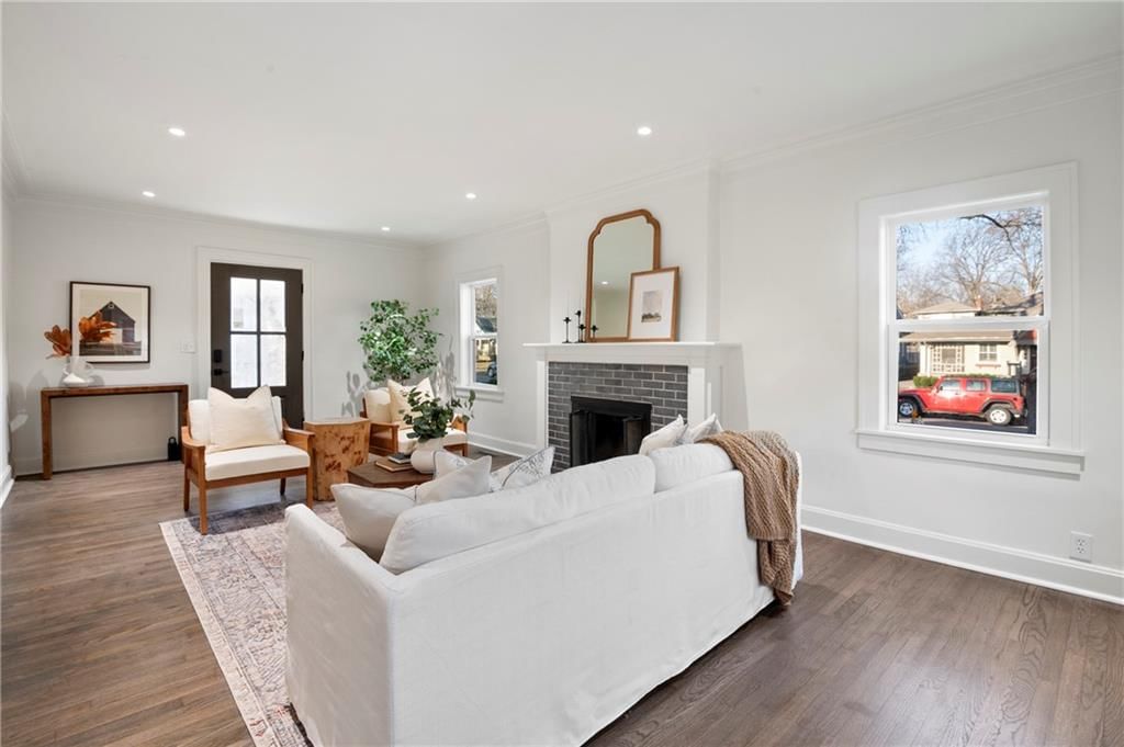 5707 Charlotte Street — photo 8
