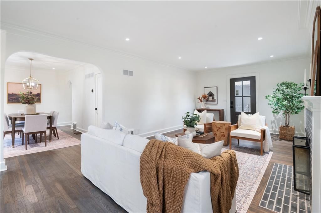 5707 Charlotte Street — photo 10