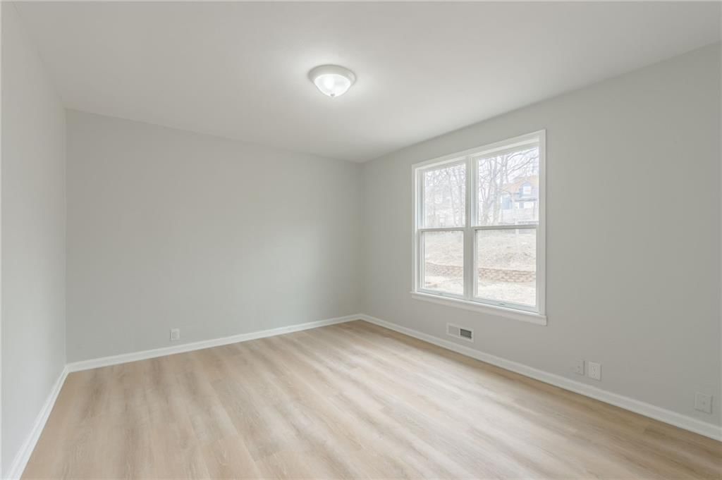 5804 Hedges Avenue — photo 19