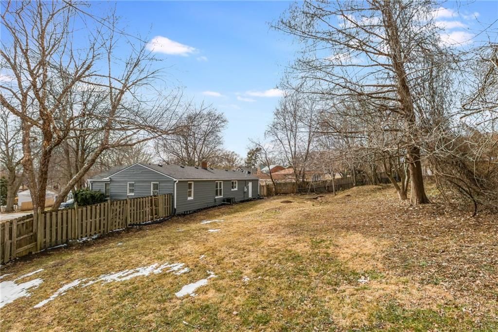 5804 Hedges Avenue — photo 6
