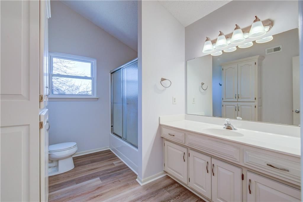 1020 SE Country Lane — photo 15