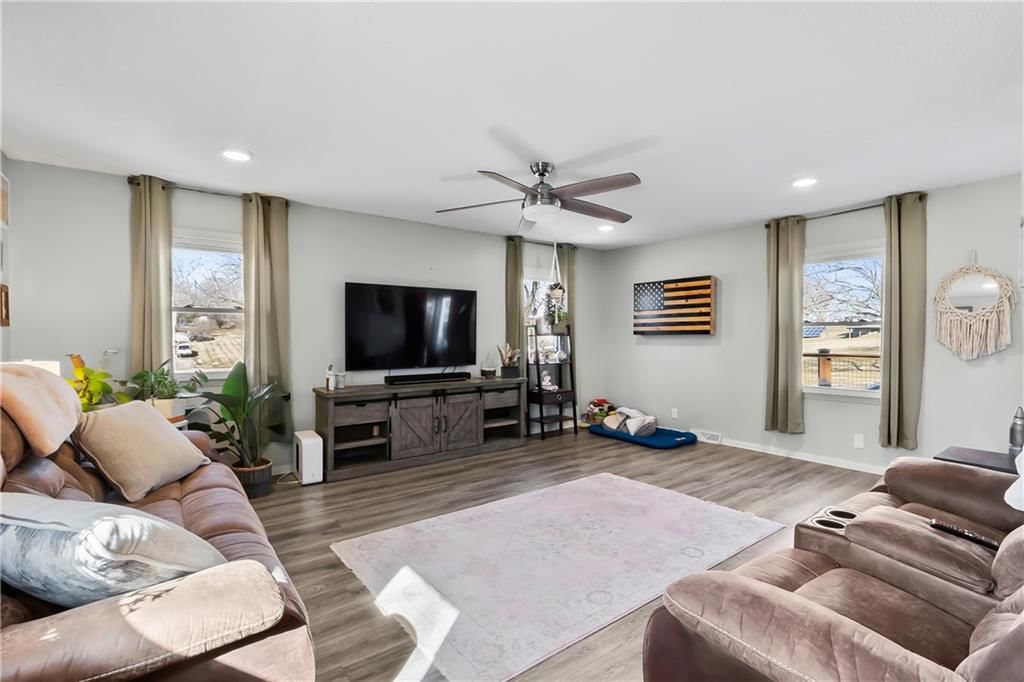 7435 Oak Drive — photo 7