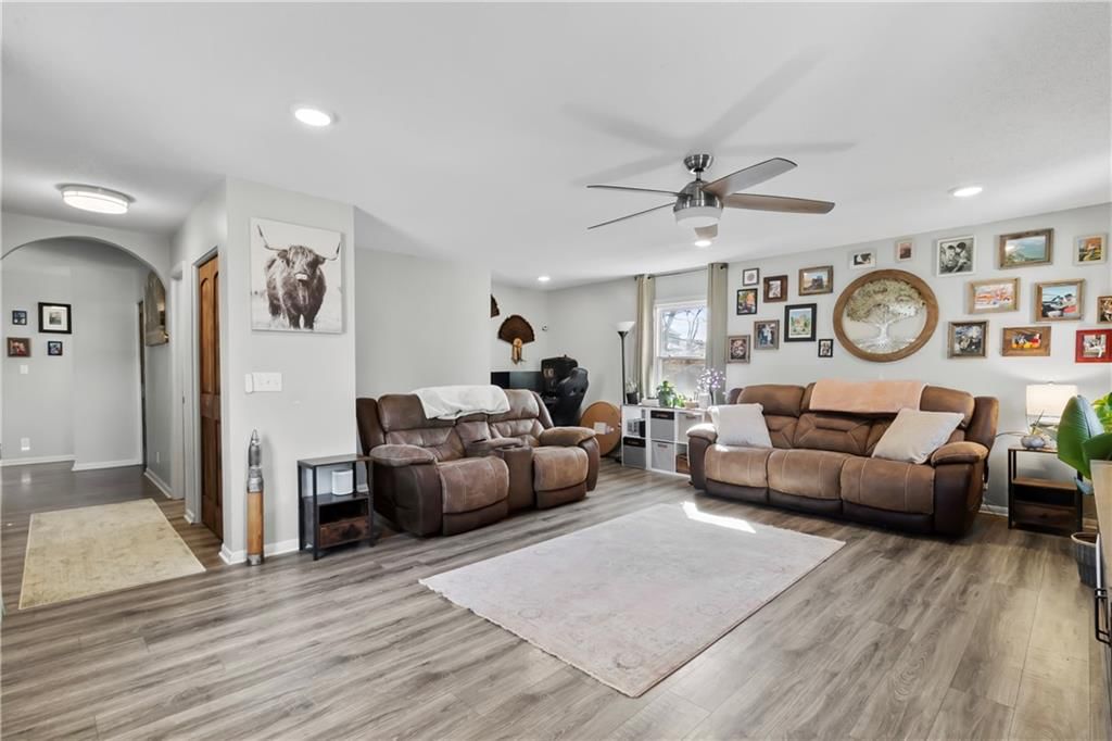 7435 Oak Drive — photo 8
