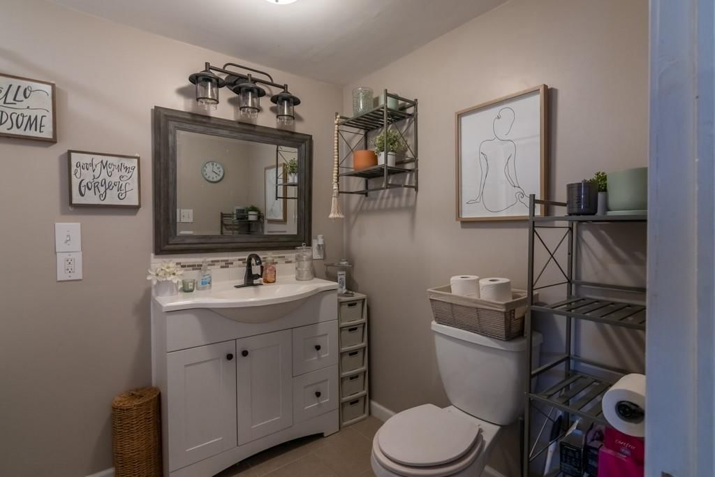 329 Allcutt Avenue — photo 11
