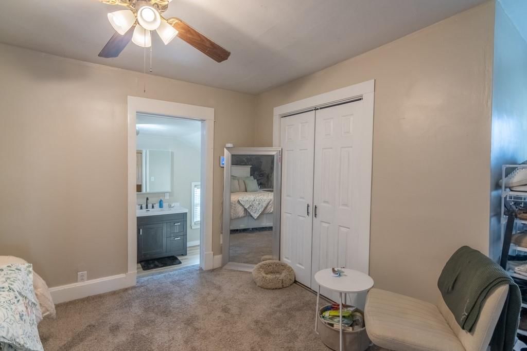 329 Allcutt Avenue — photo 13