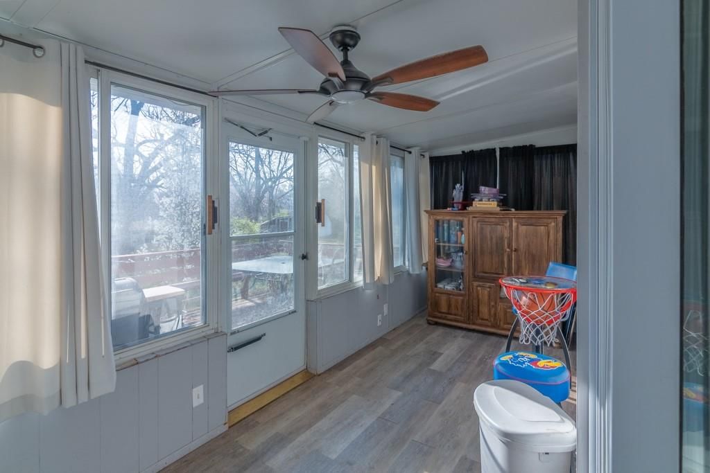 329 Allcutt Avenue — photo 20