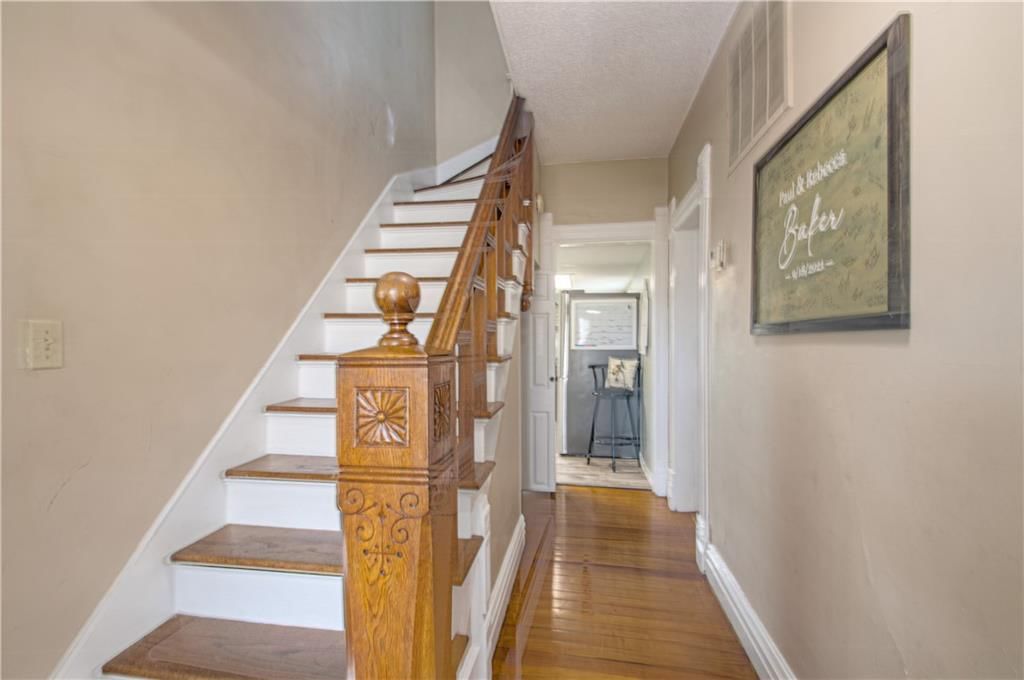 408 N Broadway Street — photo 8