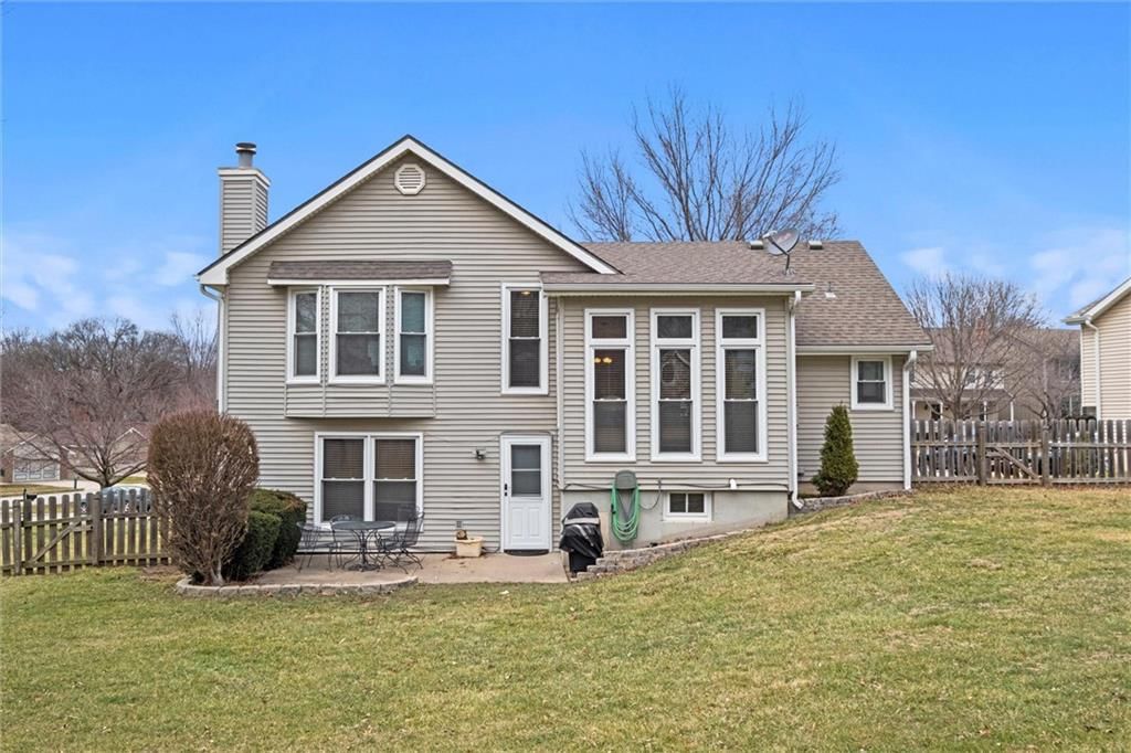 1721 Windsor Lane — photo 32