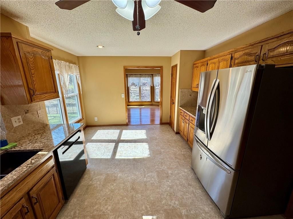 17513 W 113TH Street — photo 3