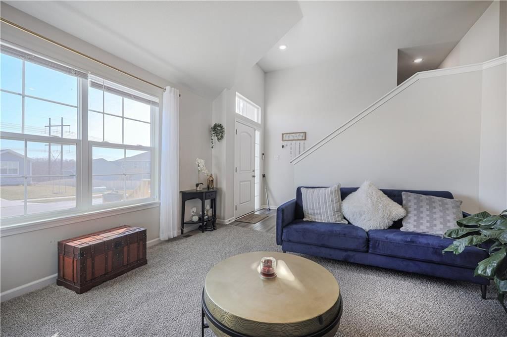 808 Shane Lane — photo 2