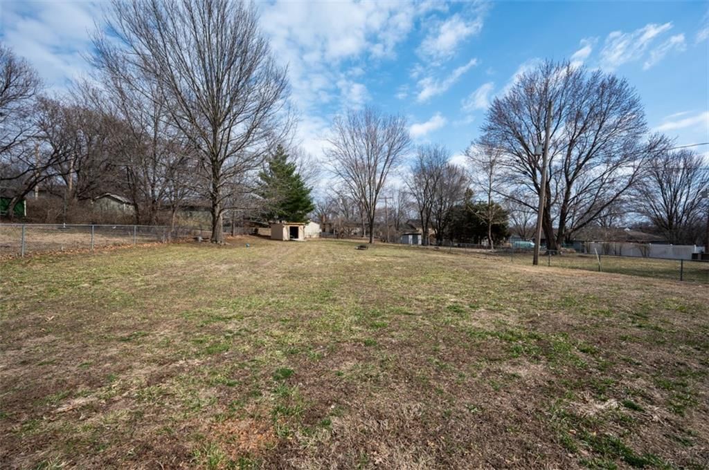 2730 SW Gainsboro Road — photo 39