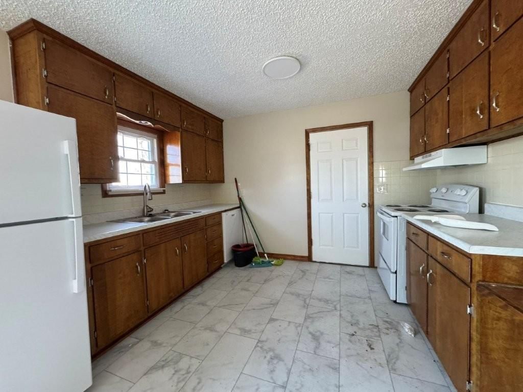 1008 N Farview Drive — photo 20
