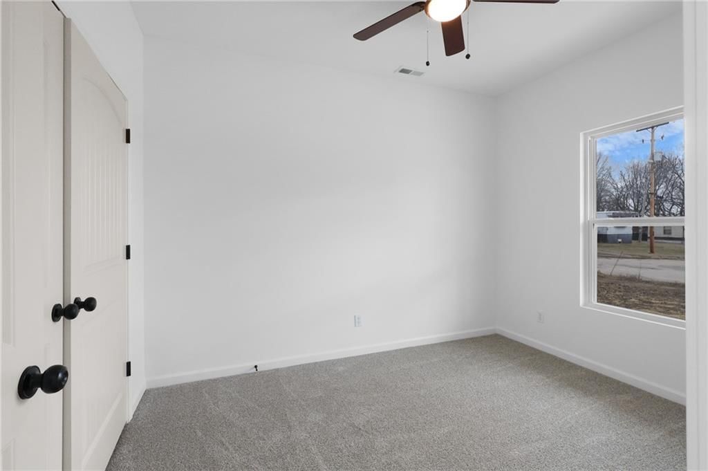 900 Chestnut Street — photo 18