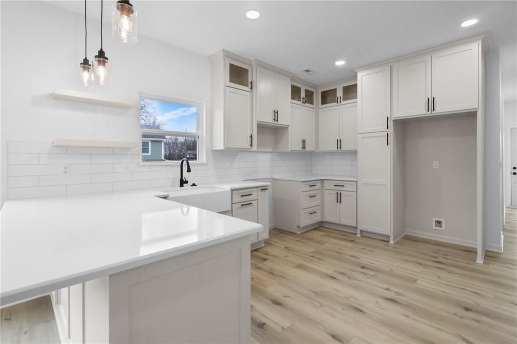 900 Chestnut Street — photo 6