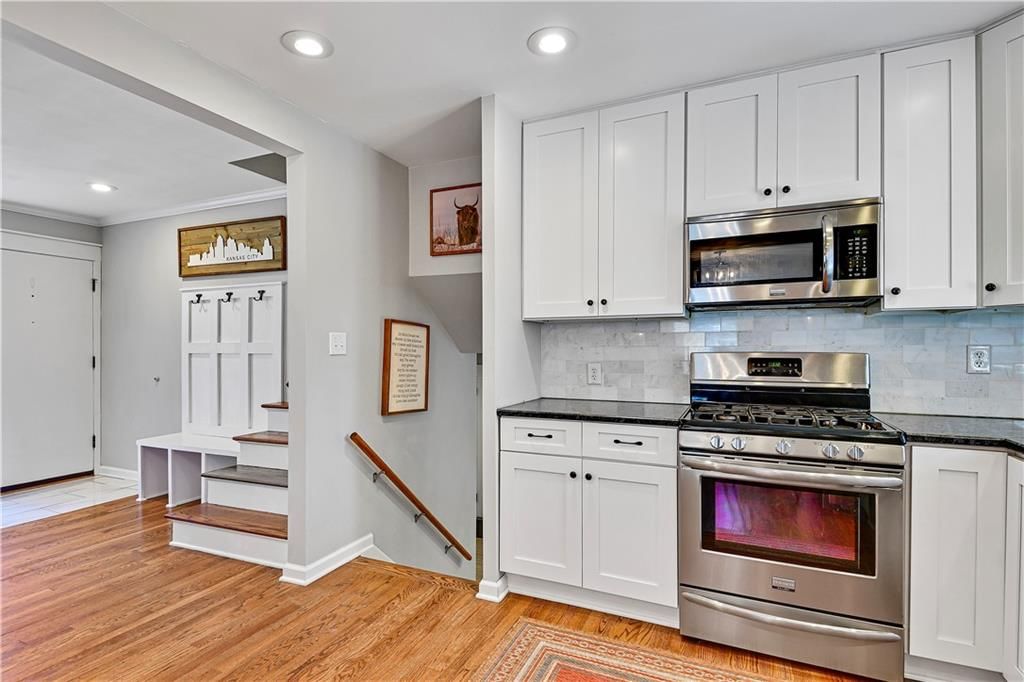 4900 Howe Drive — photo 12