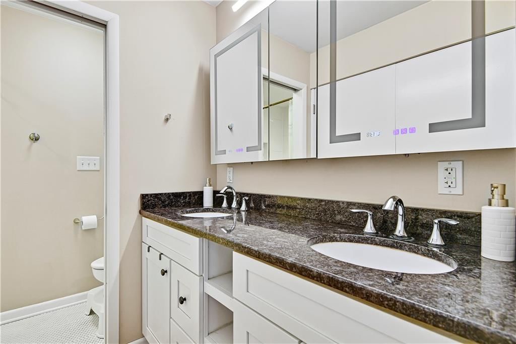 4900 Howe Drive — photo 17