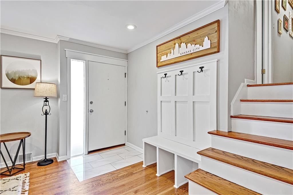 4900 Howe Drive — photo 5