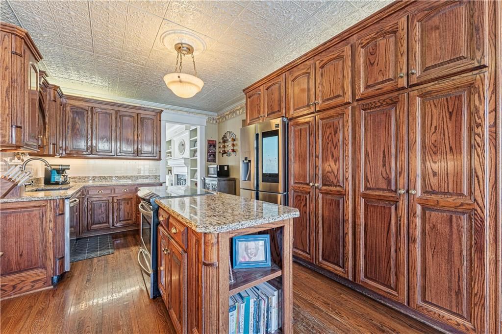 310 S Pearl Street — photo 18