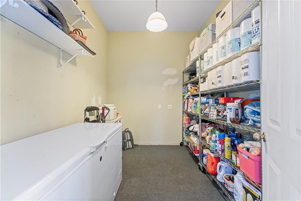 310 S Pearl Street — photo 23
