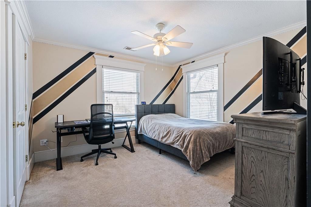 310 S Pearl Street — photo 31