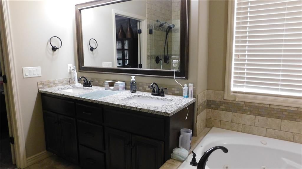 4016 SW KAMRYN Drive — photo 22