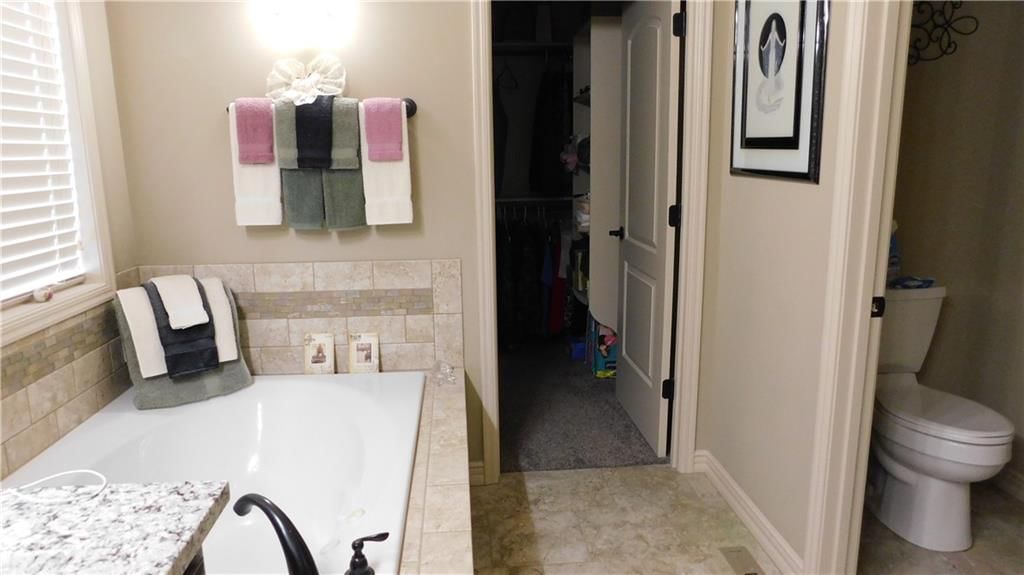 4016 SW KAMRYN Drive — photo 24